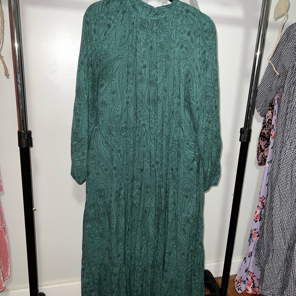 A New Day Green Paisley Maxi Dress